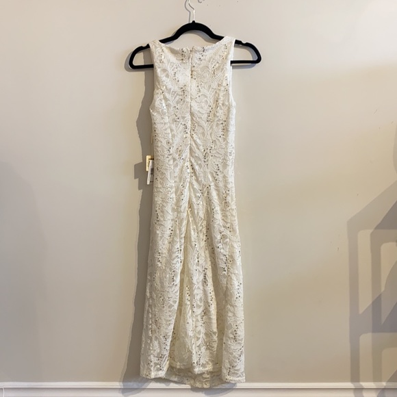NWT | Sleeveless Ivory Lace Dress l Size 4 - Picture 2 of 13